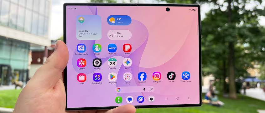 Galaxy Z Fold 8